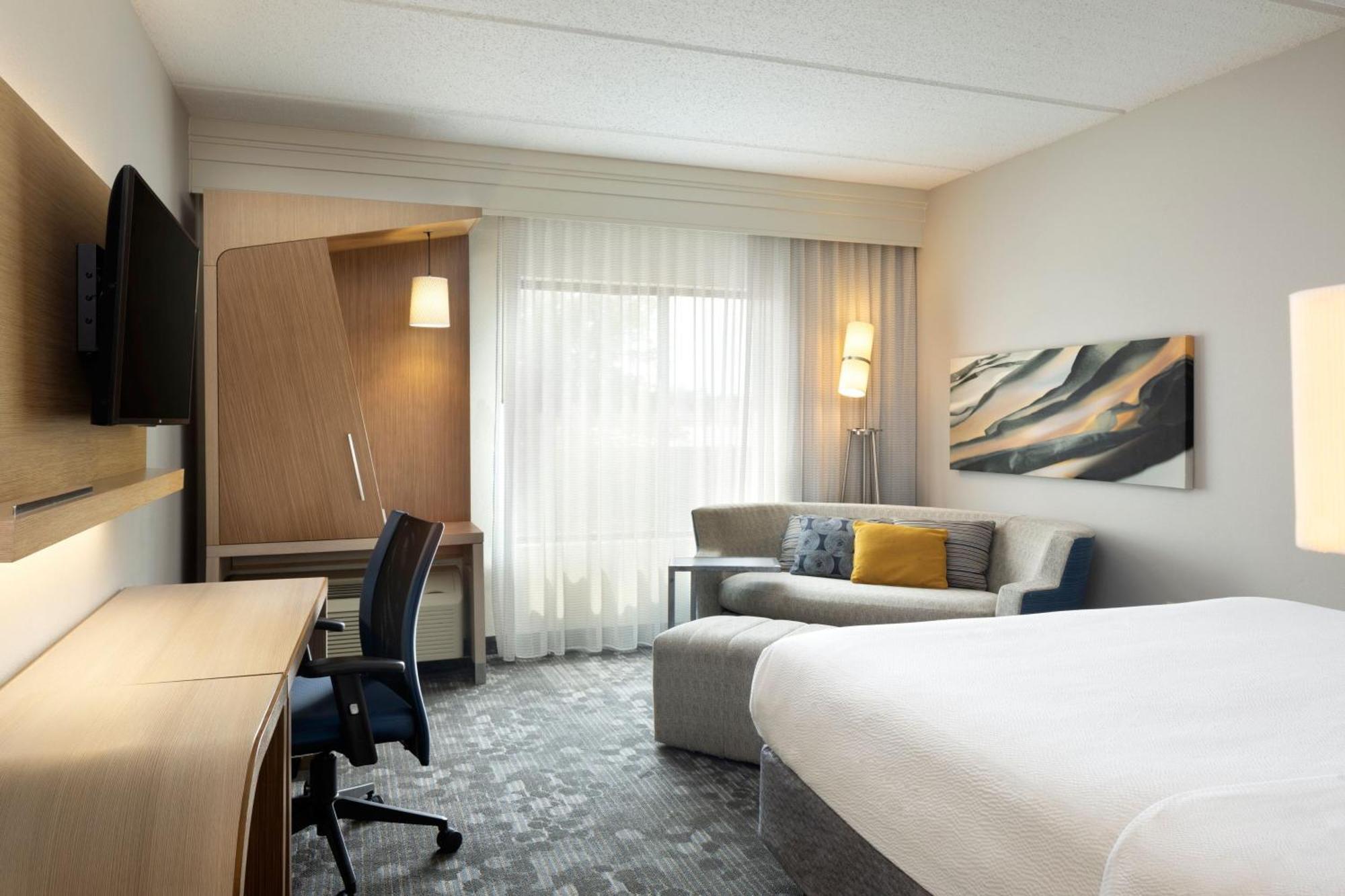 Courtyard By Marriott- Austin Hotel 3*