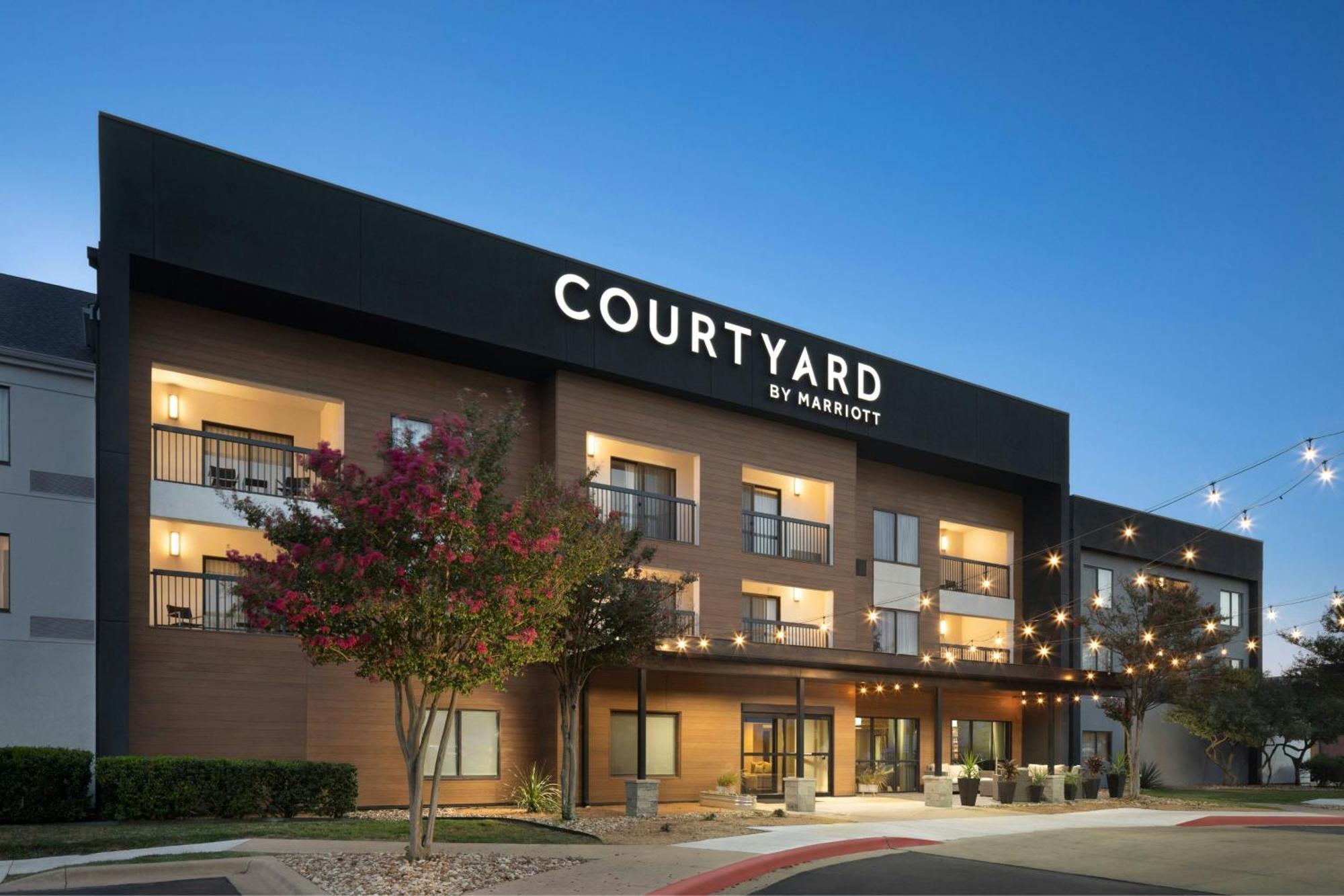 Courtyard By Marriott- Austin Hotel 3*