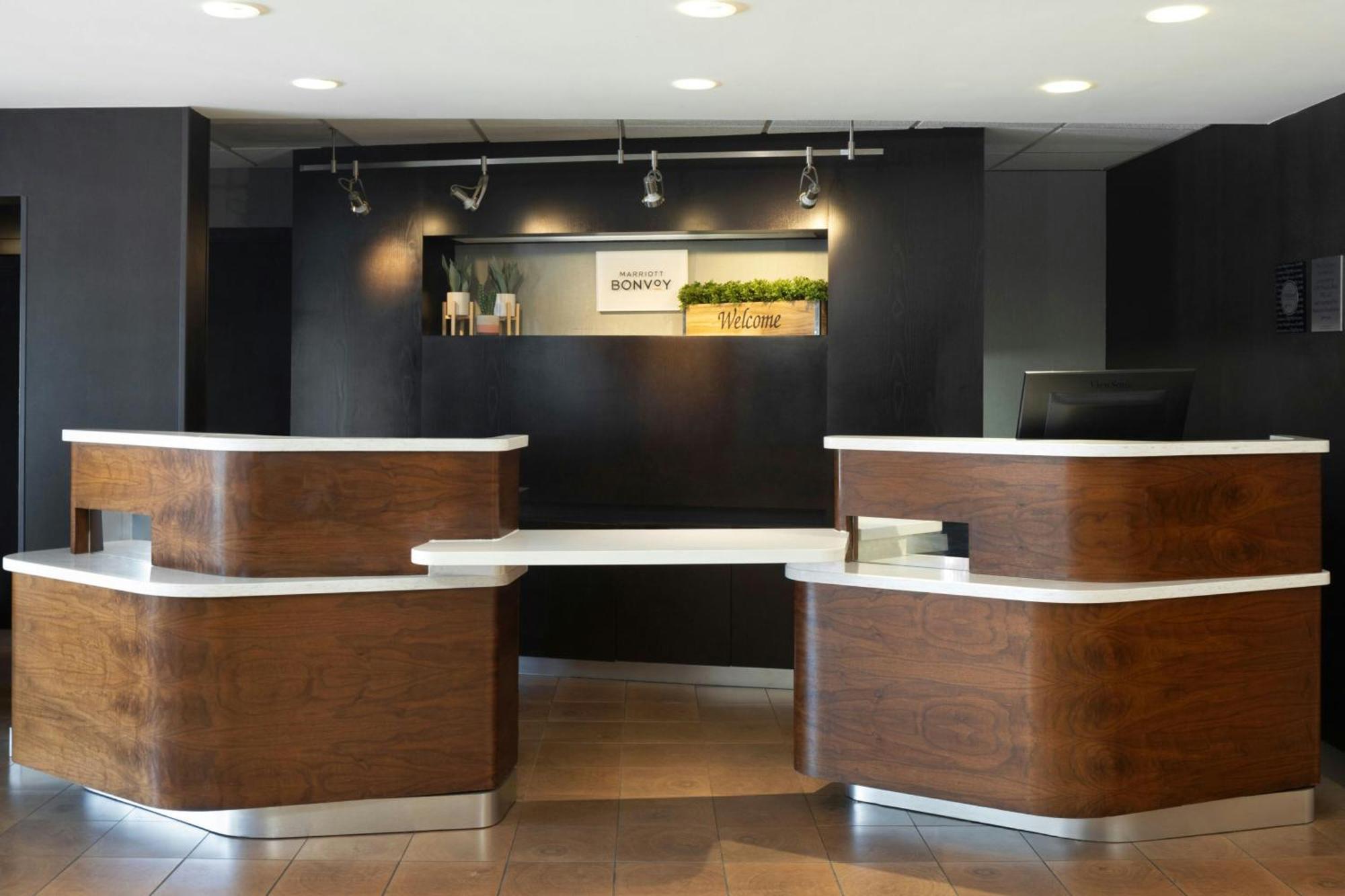 Hotel Courtyard By Marriott- Austin Round Rock