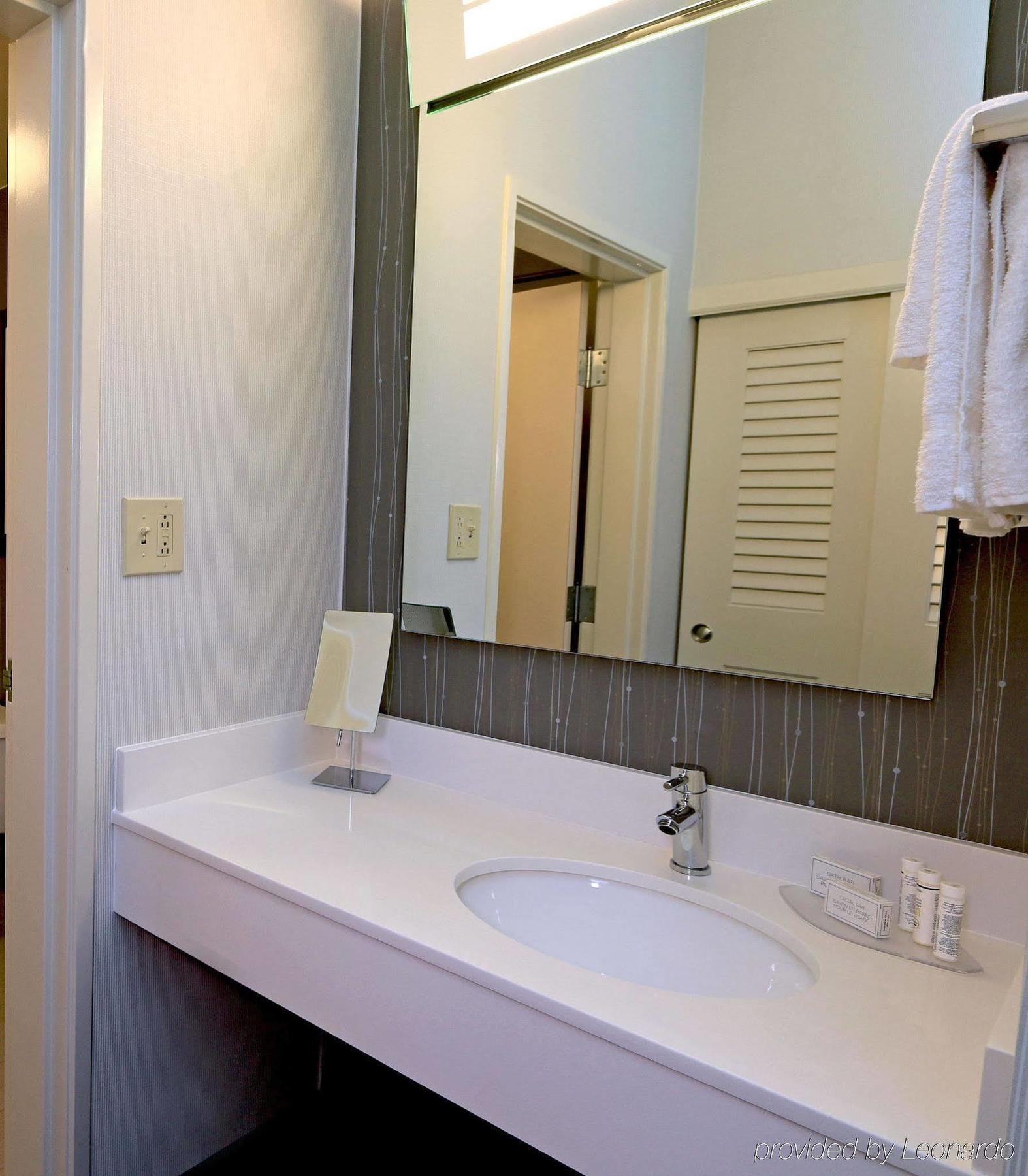 Courtyard By Marriott- Austin